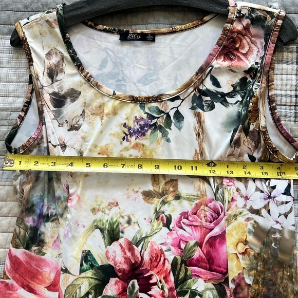 Lily Pink Sleeveless Graphic Maxi Dress - Picture 5 of 7